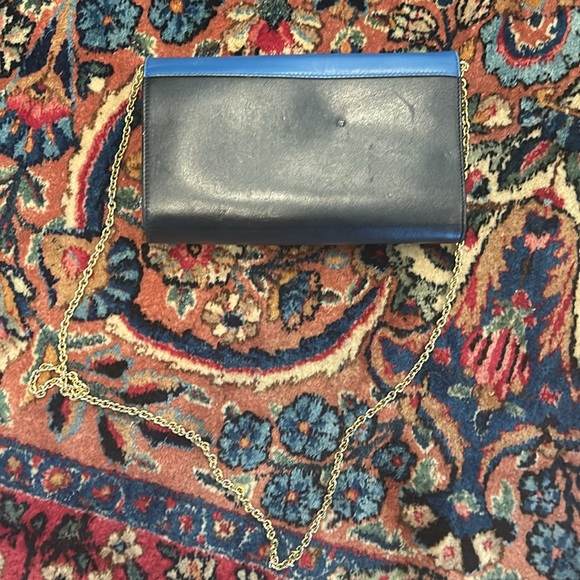 Celine handbag with chain. Good condition but some signs of wear. - Picture 3 of 4